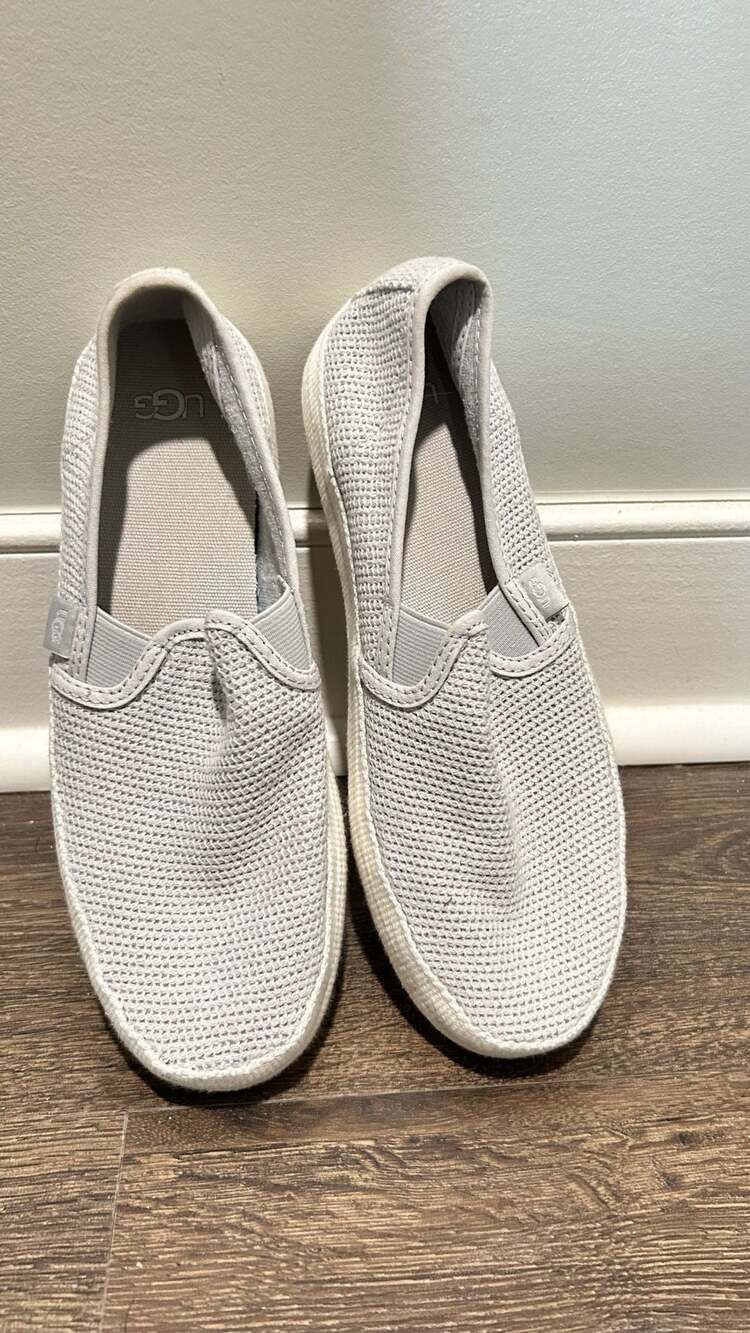 UGG